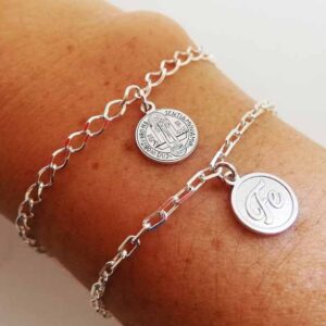 Pulsera religiosa en plata