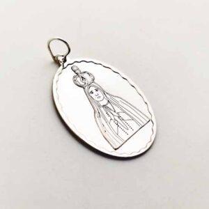 Medalla Virgen de Fátima. Plata 925. 3 cm.