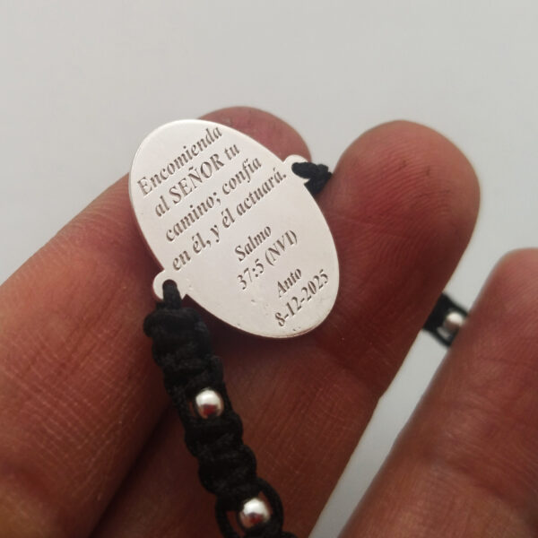 pulsera religiosa personalizada